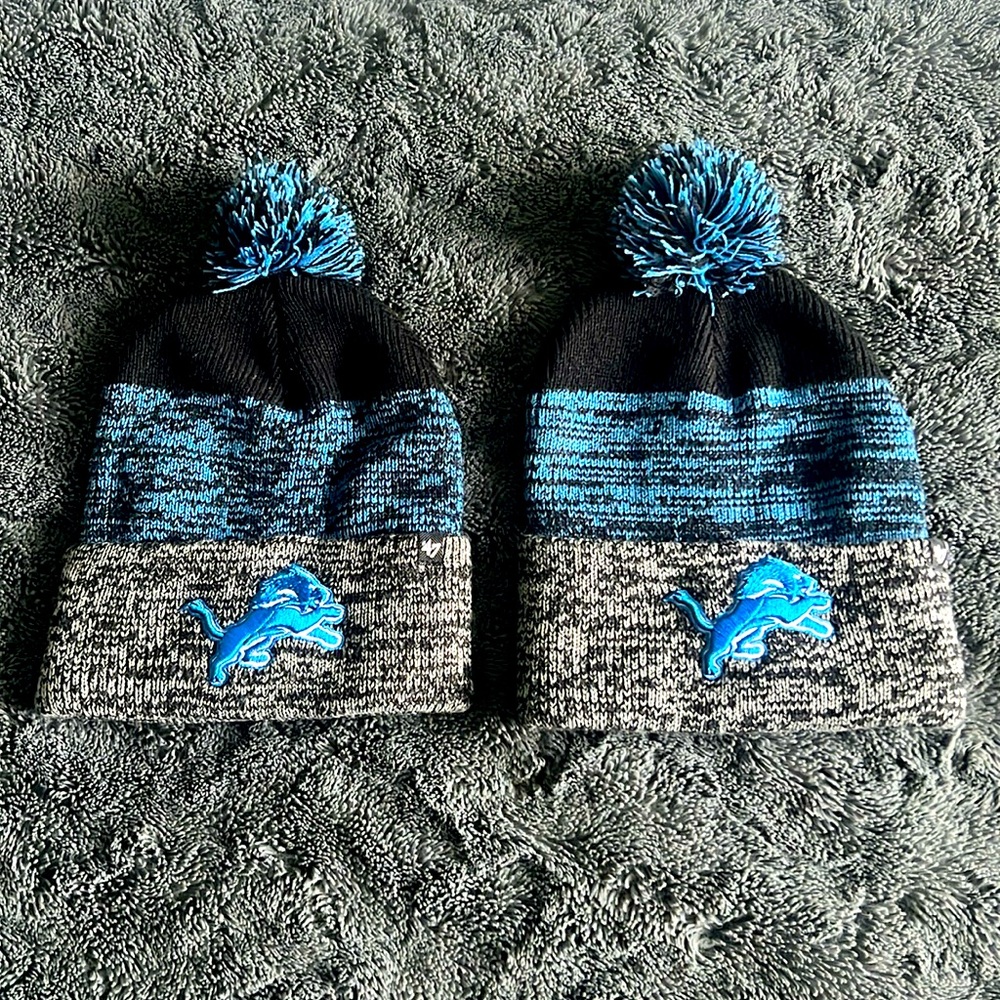 🔥🦁🏈🎄GIFT READY! TWO Detroit Lions Stocking Caps